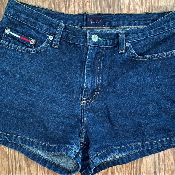 Tommy Hilfiger Jean Short - Picture 2 of 4